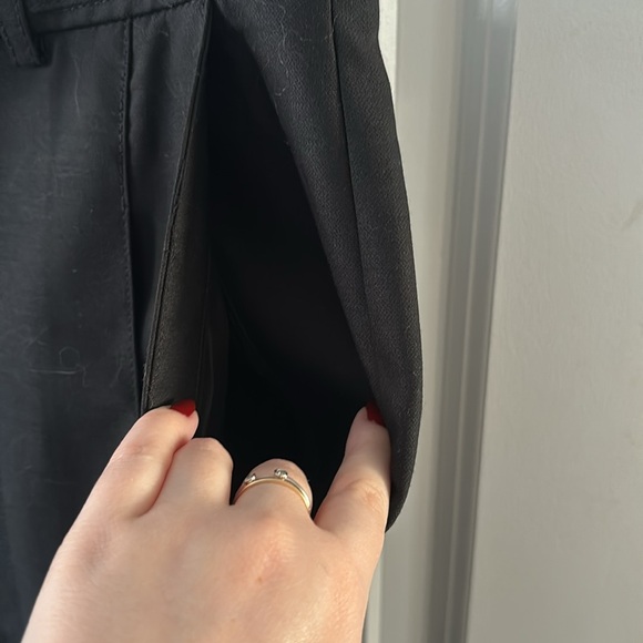 Banana Republic Black Pleated Women’s Trousers - Picture 4 of 5